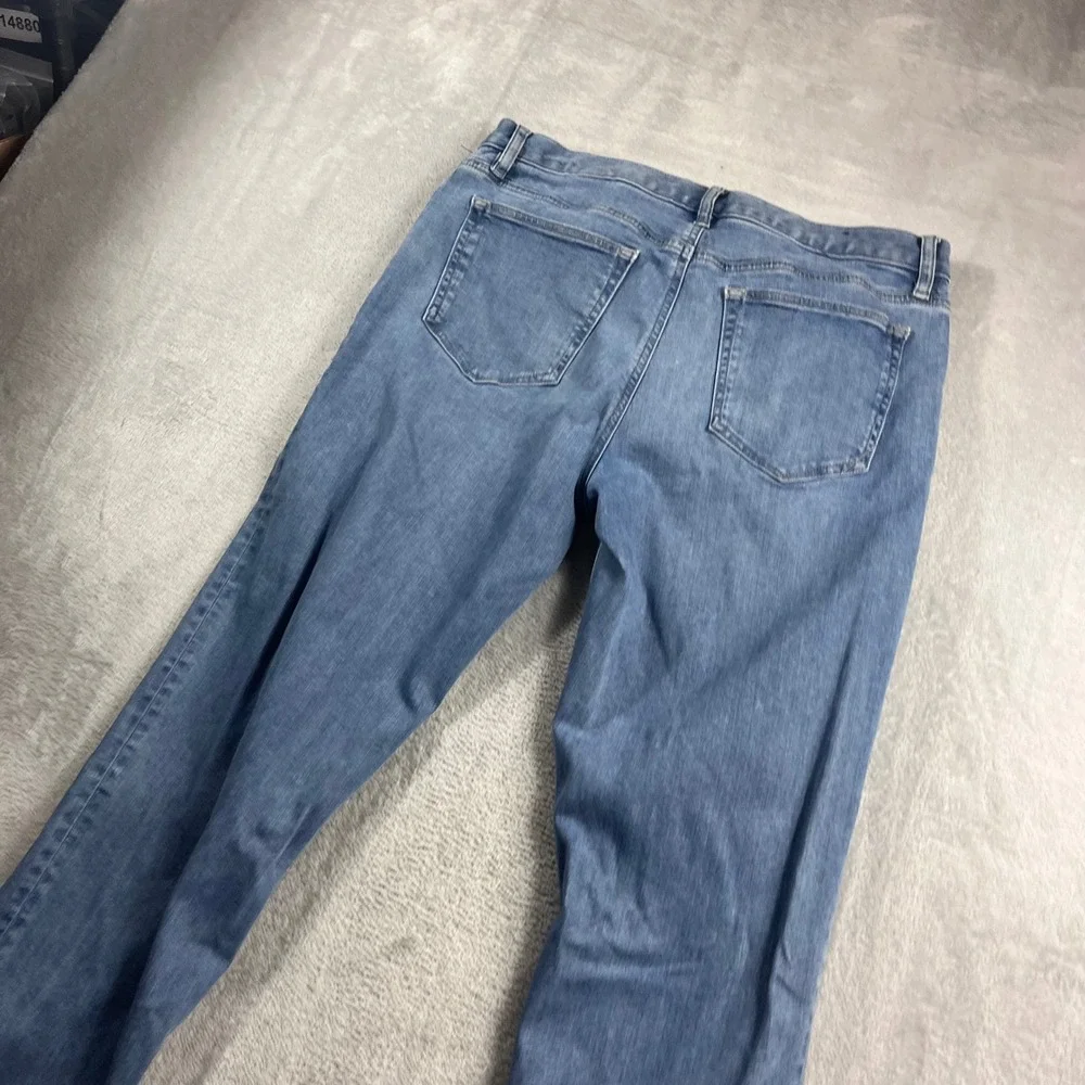Banana Republic Traveler Jeans Mens 33x34 Slim Fit Light Wash Blue Denim Pants